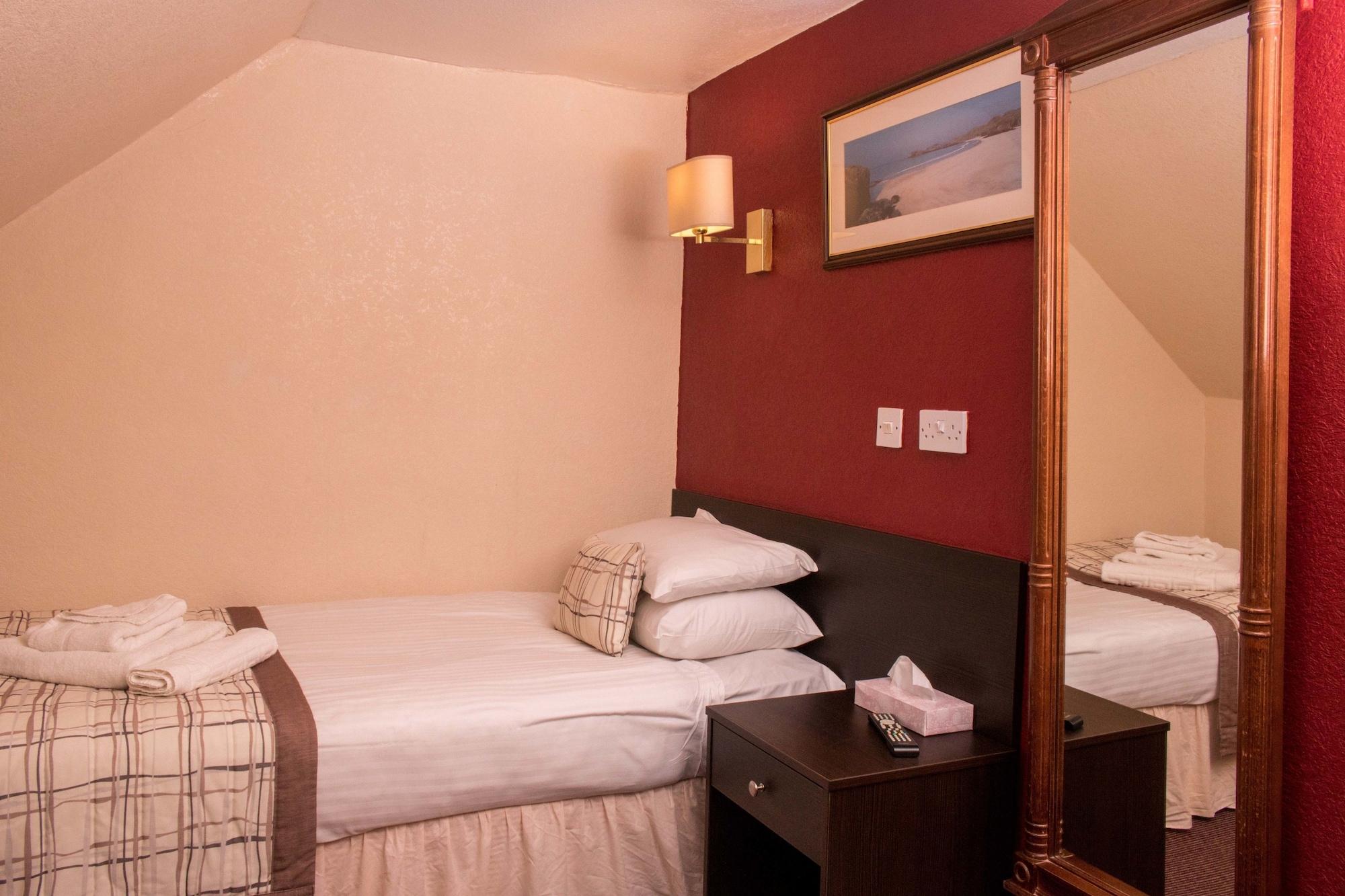 Kings Arms - A Bespoke Hotel